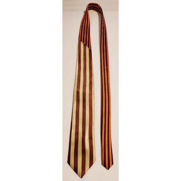 Men's Necktie Handkerchief Set by Bruno Conte - Picture 2 of 5